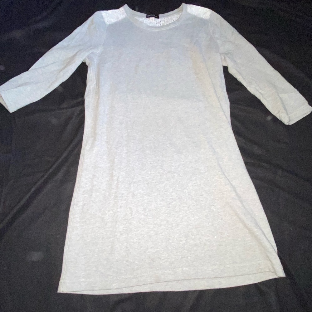 Gray and white tunic dress